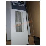 Case Cordless vinyl blinds