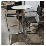 Hightop bistro table w/2 chairs