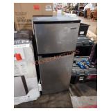 Magic Chef 4.5cuft refrigerator