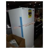 Magic Chef White refrigerator