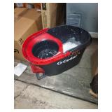 O cedar mop bucket and mop head