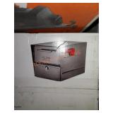 Oasis eclipse mailbox