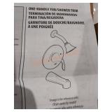 One-handle tub/shower trim