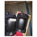 Triple eight NYC Knee Pads