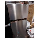 Vissani 7.1in Refrigerator and freezer