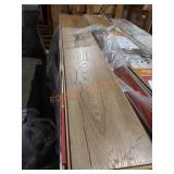 Pergo laminate flooring. 19.63sqft/box. 15xthebid!