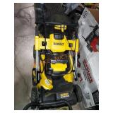 Dewalt self drive 20v mower