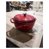 Lodge cast iron Dutvh oven