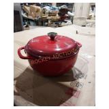 Lodge cast iron Dutvh oven