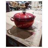 Lodge cast iron Dutvh oven