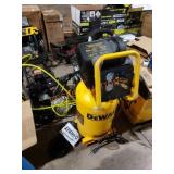 DEWALT 15 Gal. 1.6 HP 225 PSI Air Compressor