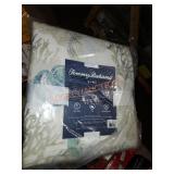 Tommy Bahama home quilt set