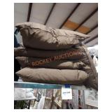 5 Newport throw pillows