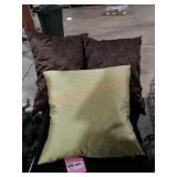 Throw pillow lot