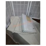 LNT table pad and hanging storage