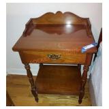 Small night stand with drawer