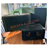 White Star Vintage 3 pc Luggage Set