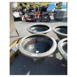 24" wide Urn. 2xthebid!