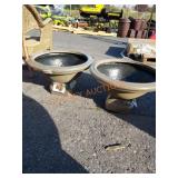 24" wide Urn. 2xthebid!