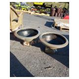 24" wide Urn. 2xthebid!