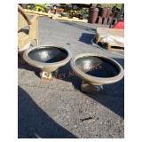 24" wide Urn. 2xthebid!