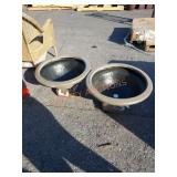 24" wide Urn. 2xthebid!