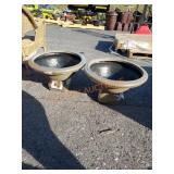 24" wide Urn. 2xthebid!