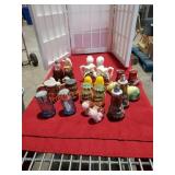 Salt and pepper shakers lot