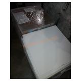 Armstrong 24in x 24in Cieling Panels, 4/box