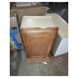 18" upper wall cabinet