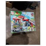 Lego Duplo Parking Garage and Carwash