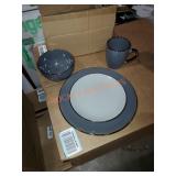 Elfman 16 Piece Dinnerware Set
