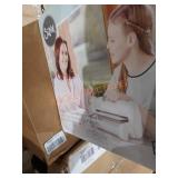 Sizzix shape cutting and embossing machine