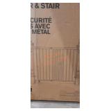 Summer Metal Banister and Stair Safety Gate
