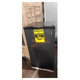 RCR 3.2cu.ft. Mini Refrigerator Black