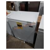 Magic Chef 5.0 cuft deep freezer