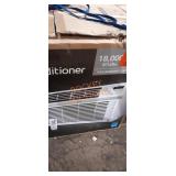 LG Room Air Conditioner 18,000BTU 1,000sq.ft