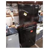 Magic chef fridge/freezer