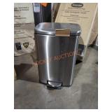 Innovaze 5 Liter Rectangular Classic Trash Can