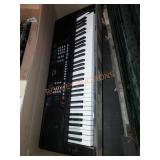 Moukey Electric Keyboard MEK-200