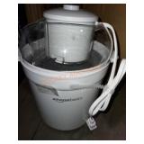 Amazon Basics 1.5Q Icecream Maker