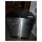 SONGMICS 8 Gallon Dual Trash Can