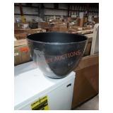 CHG 20" Decatur resin planter