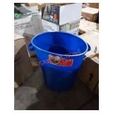 33gal Rubbermaid trash can