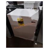 5.0cuft magic Chef chest freezer