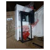 Outdoor wall lantern