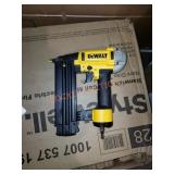 Dewalt 18g Brad nailer