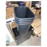Rubbermaid 28qt wastebasket
