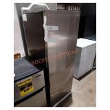 6.9cuft vissani upright freezer
