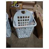 Starlite hamper with wheels